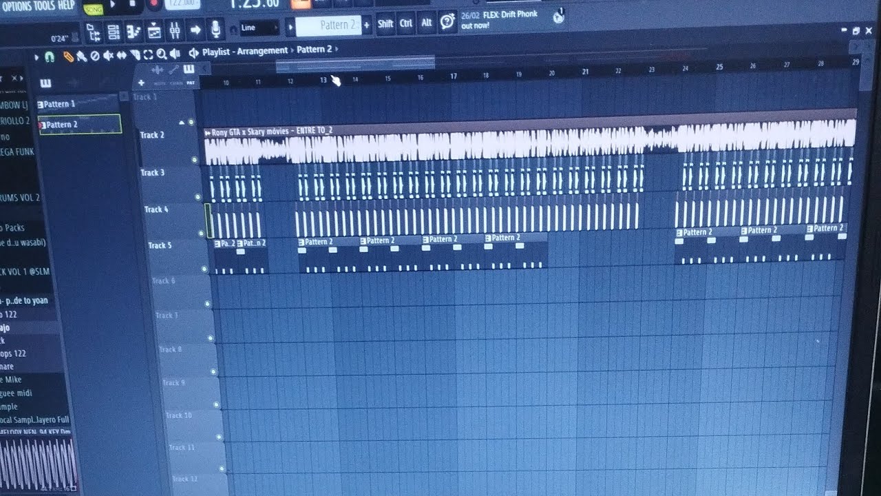 Dembow type RONNY, Rochy  X Ezzy R