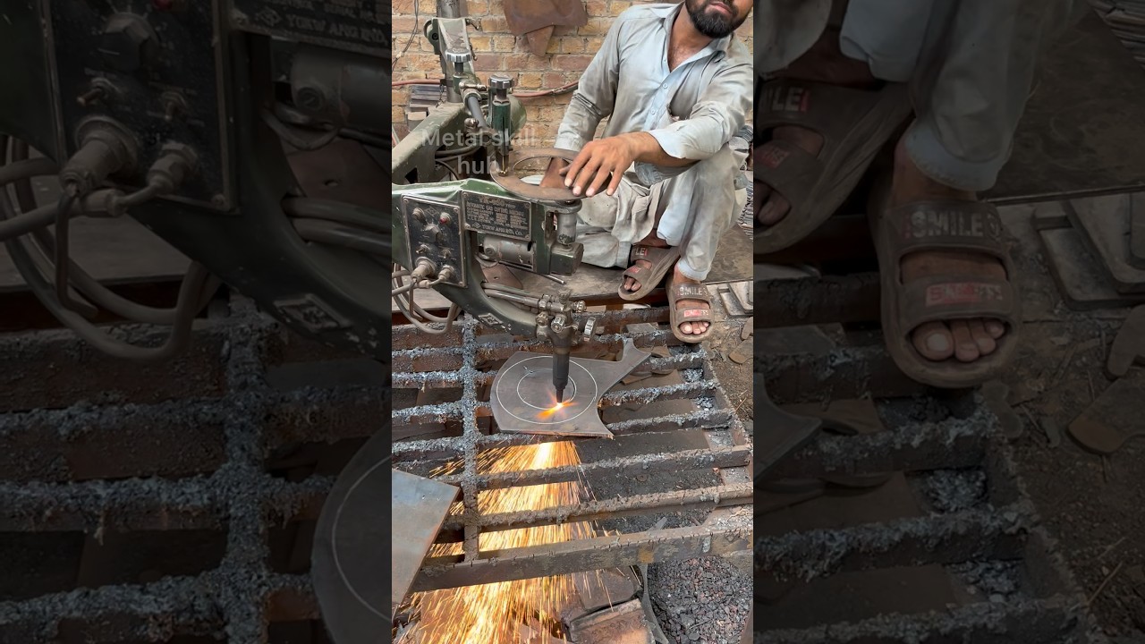 This is oxy-fuel gas cutting. It is used in industrial work to cut steel plates #industrial work