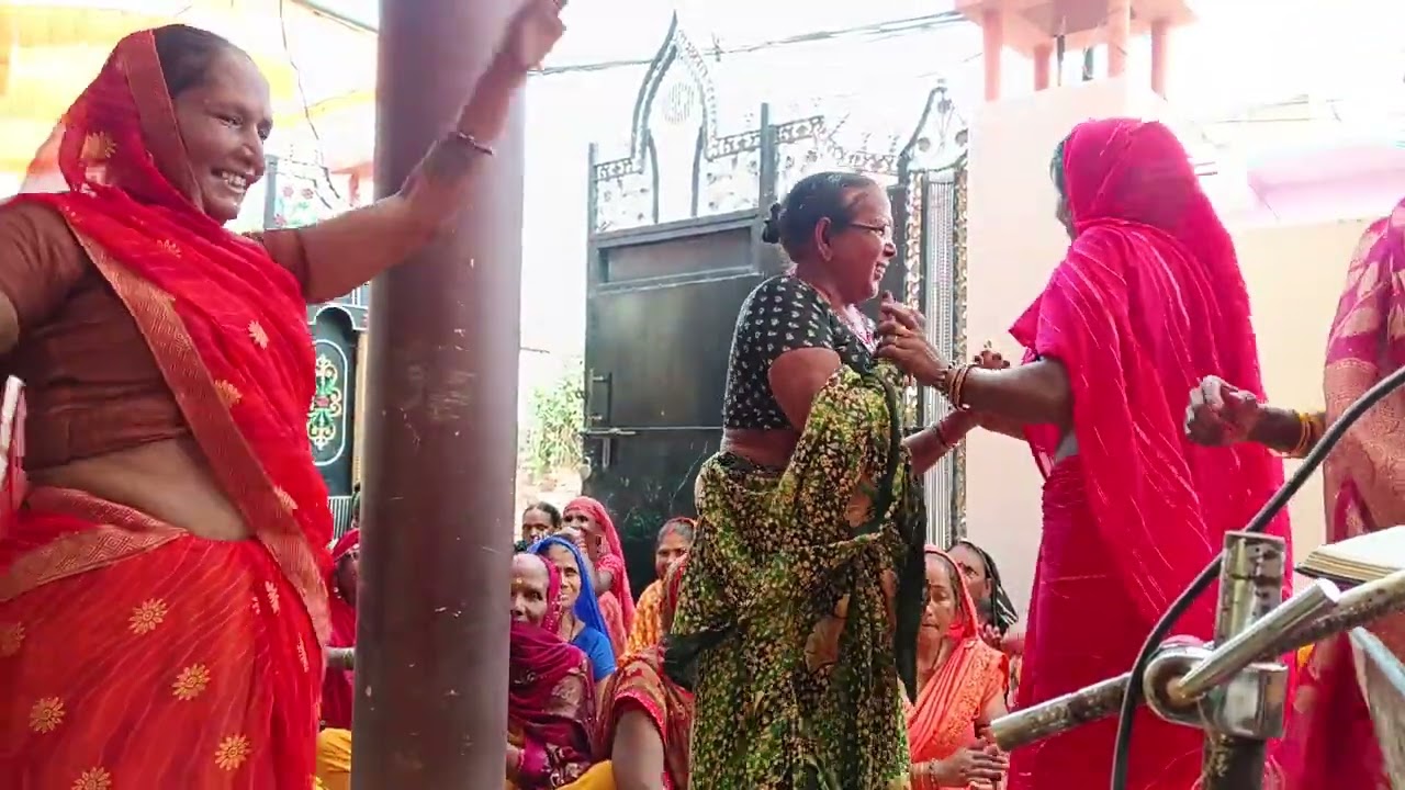 पढ़ाल पराल निमिया के दरिया झूलनावा् ना 