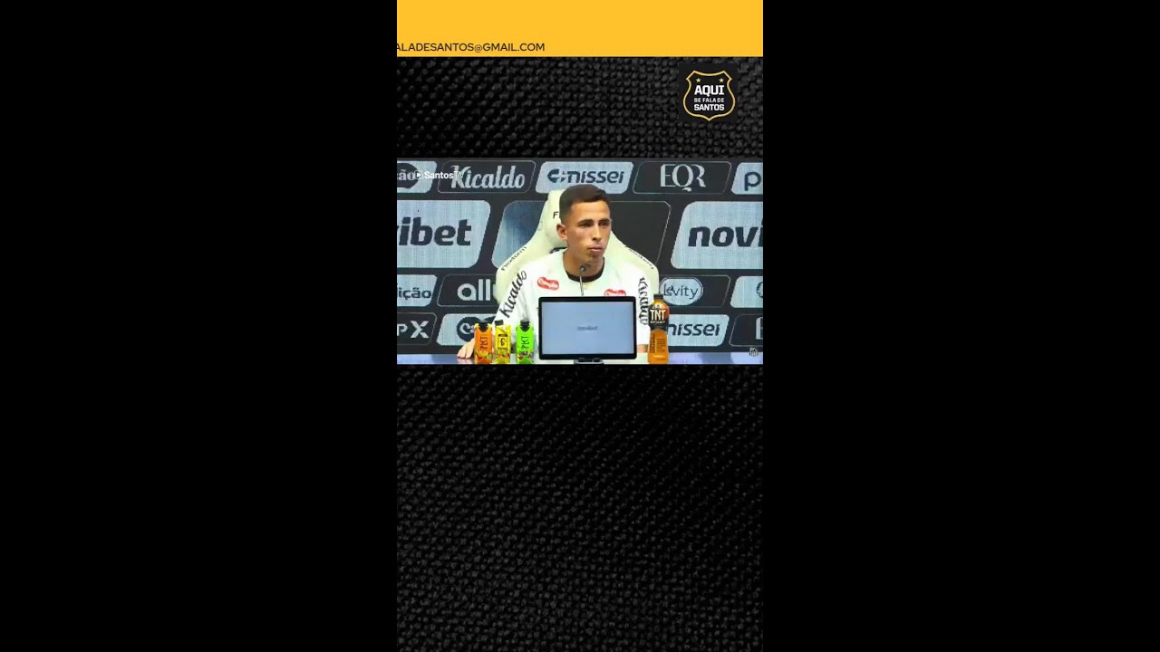 Santos apresenta o volante Uruguaio,  Christian Oliva 📱
