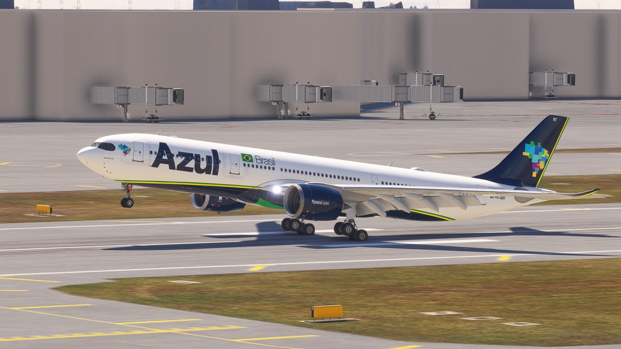 Azul Airbus A330 Very Amazing Pilot SKill At Miami AIrport