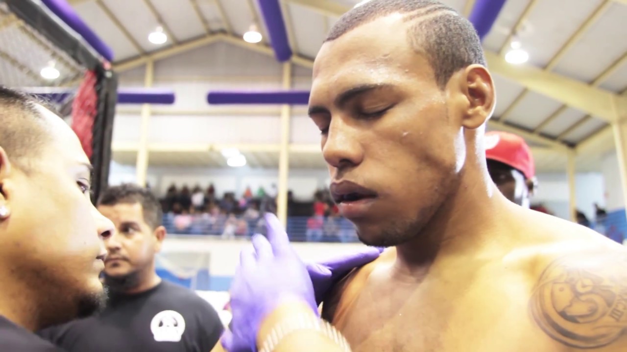 Davidlee Winklaar VS Jair Roos