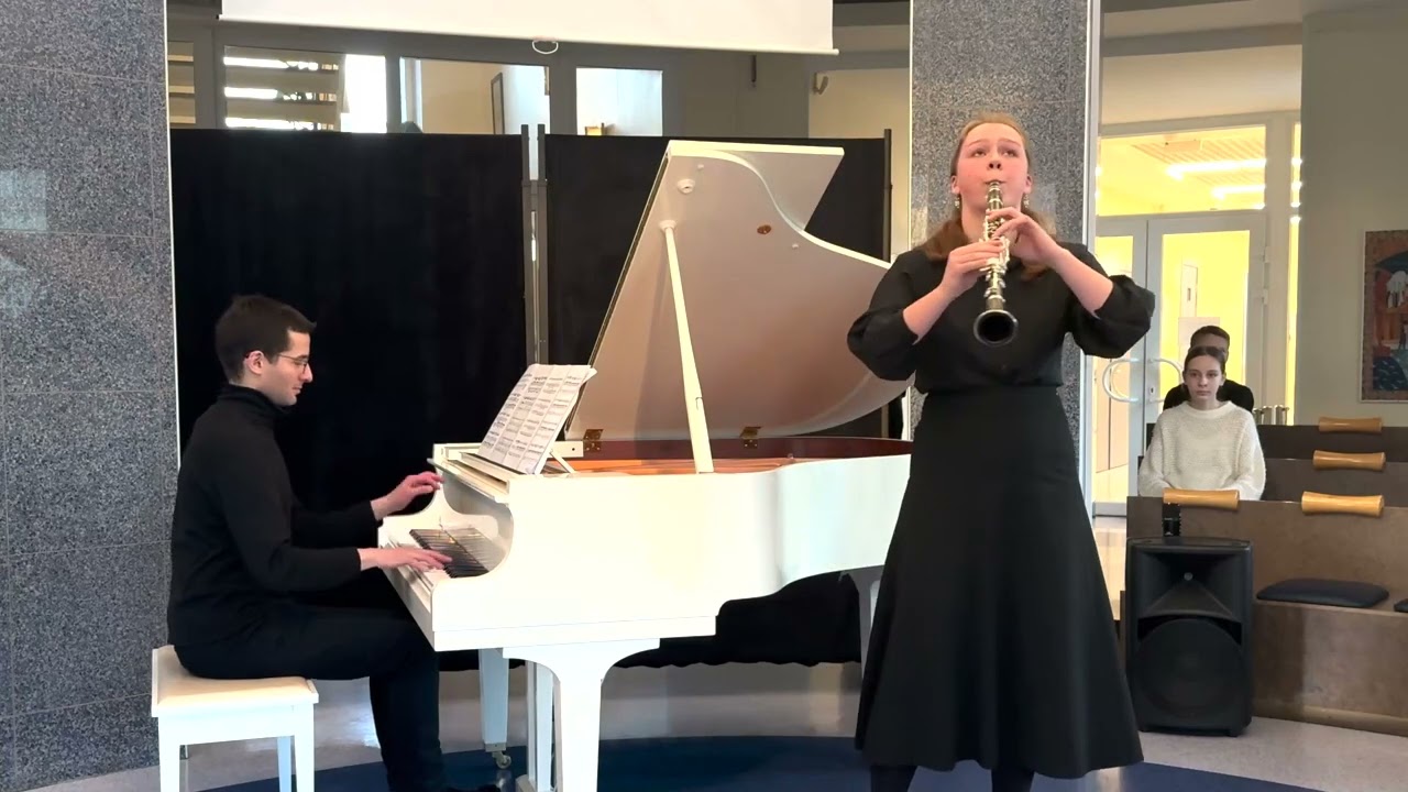 Raboud - Solo de Concours for Clarinet and Piano. (Arina Shabanova - clarinet).