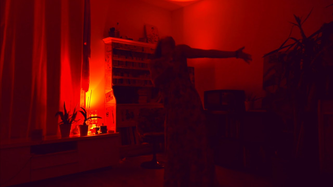 EMEL - Holm (danse libre)