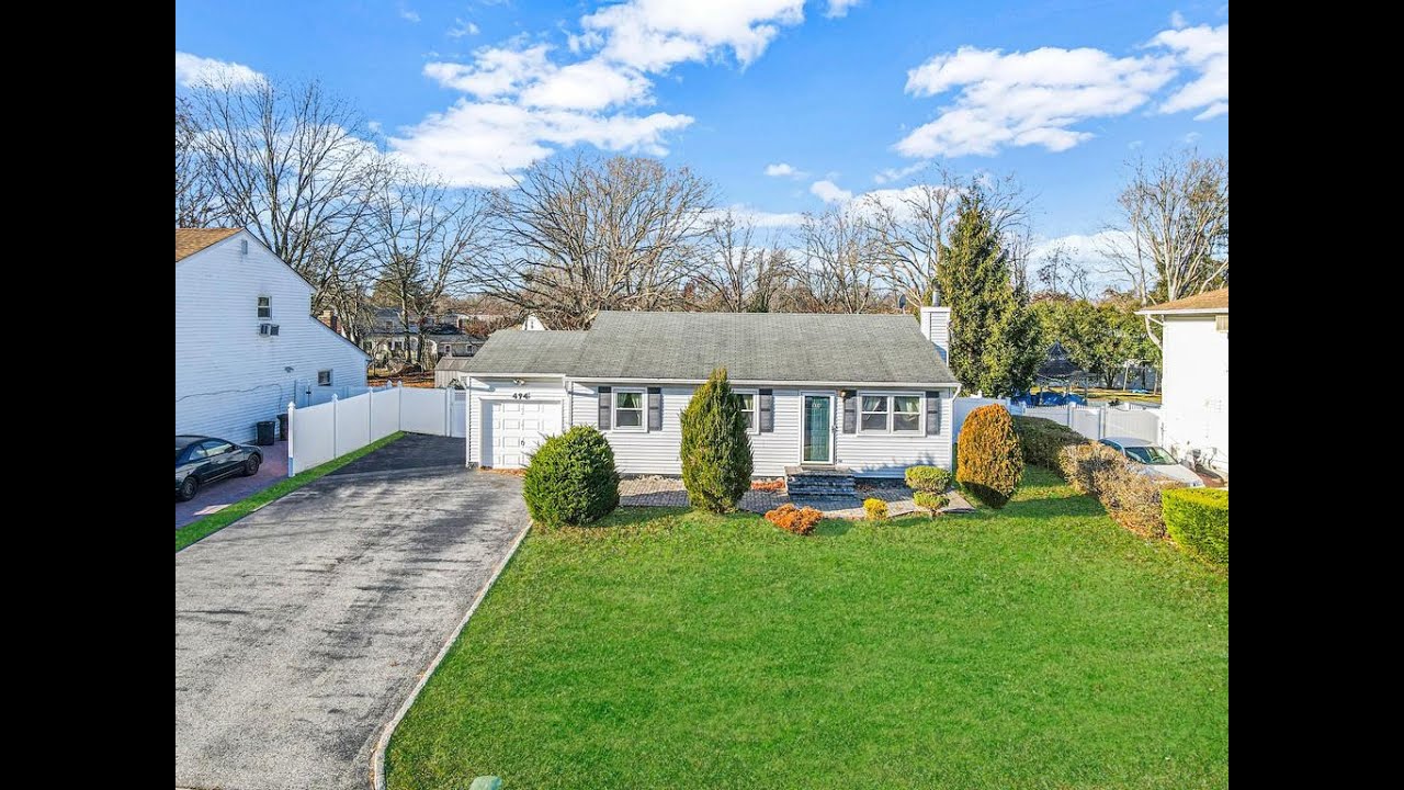 494 American Blvd, Brentwood, NY 11717