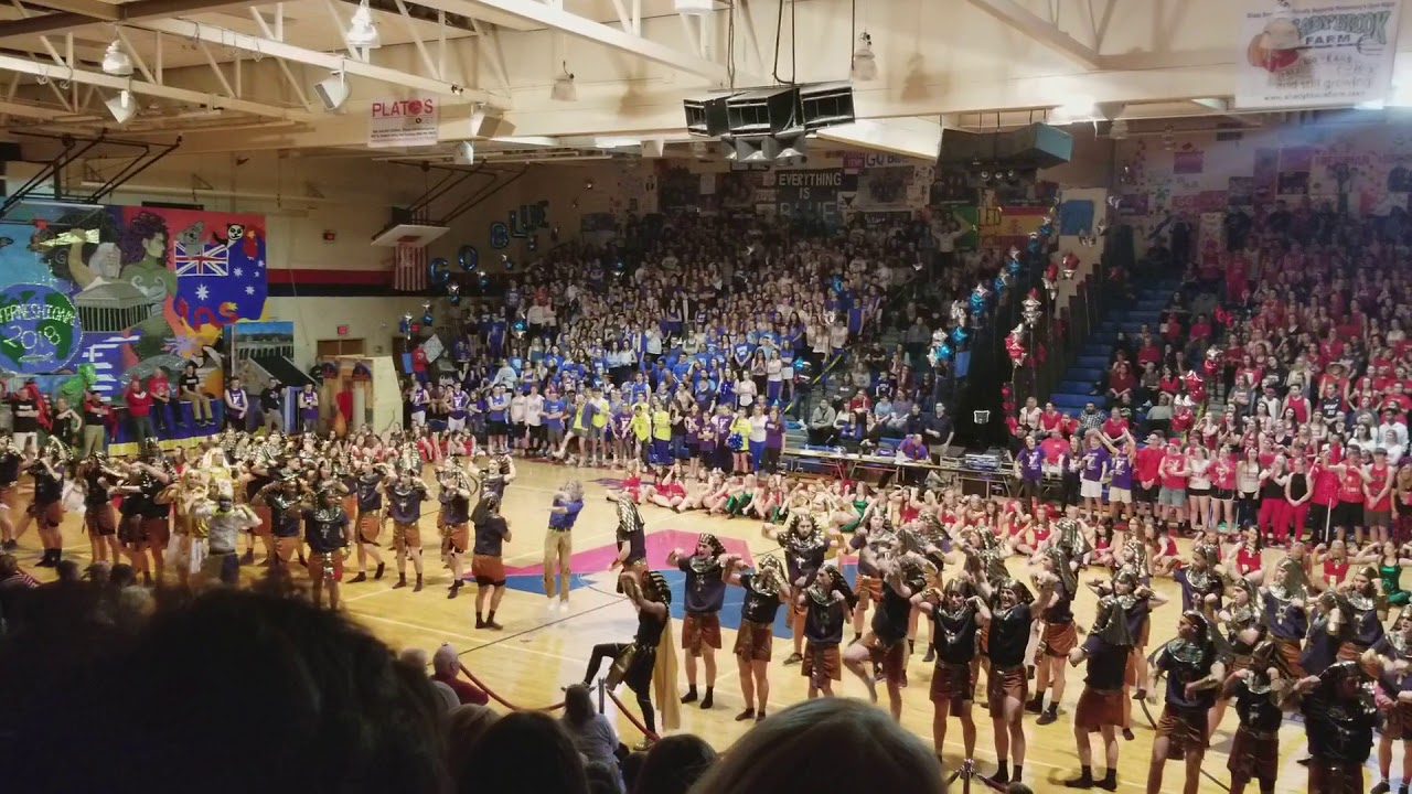 Neshaminy High School Gym Night 2018 Red Seniors