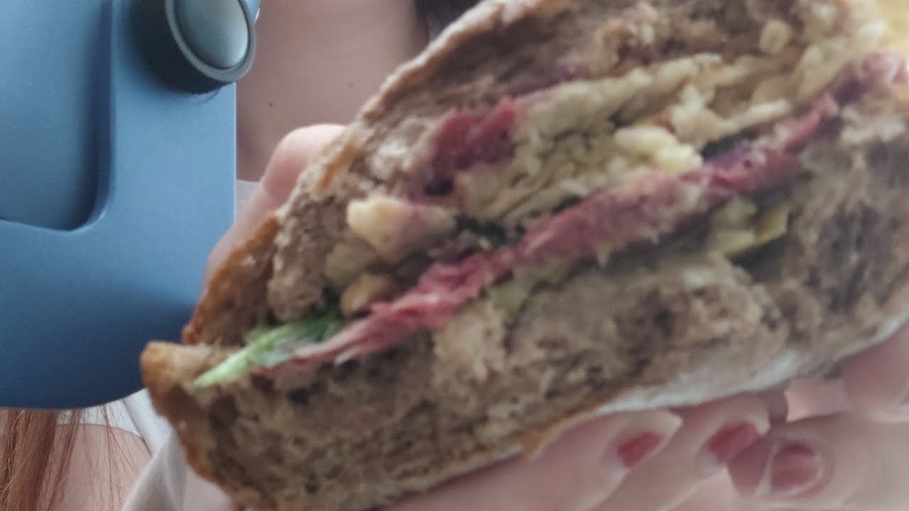 ASMR crunchy sandwich 