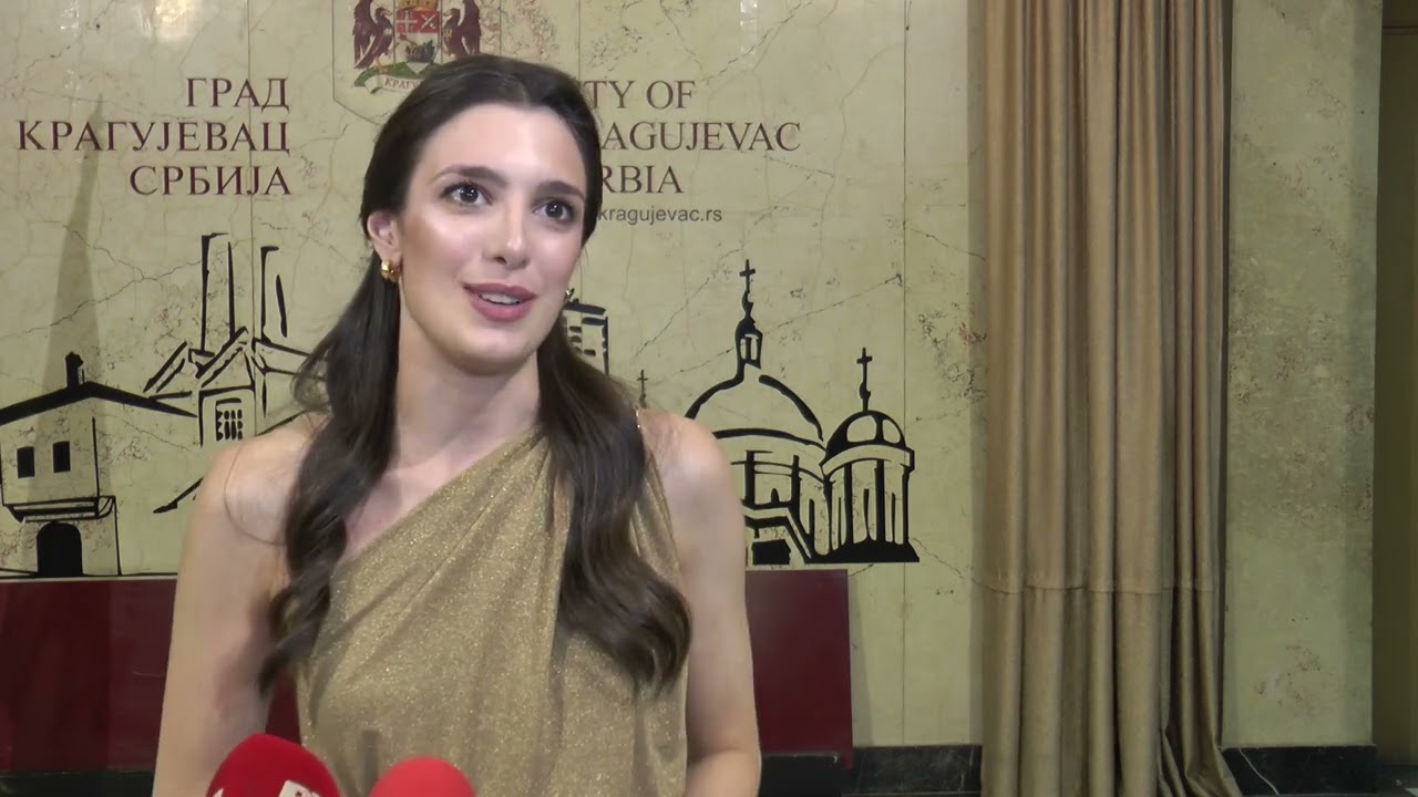 Ovacije na premijeri filma „Što se bore misli moje“ u Kragujevcu