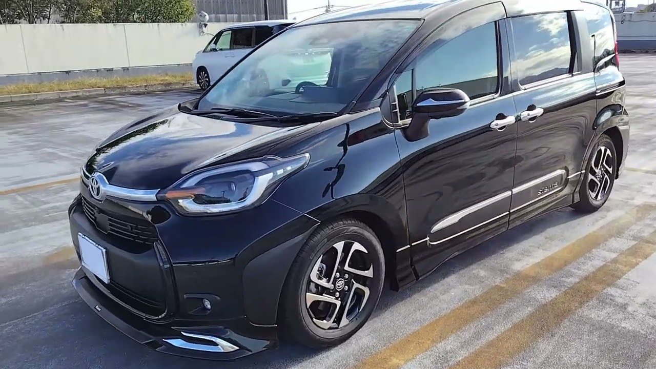 naga_san's Sienta”クロ”の外観　シエンタ　10系　モデリスタエアロ　黒　ローダウン