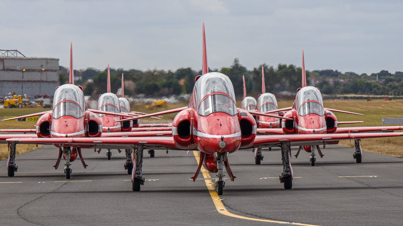 ✈ The Red Arrows at London Southend Airport!