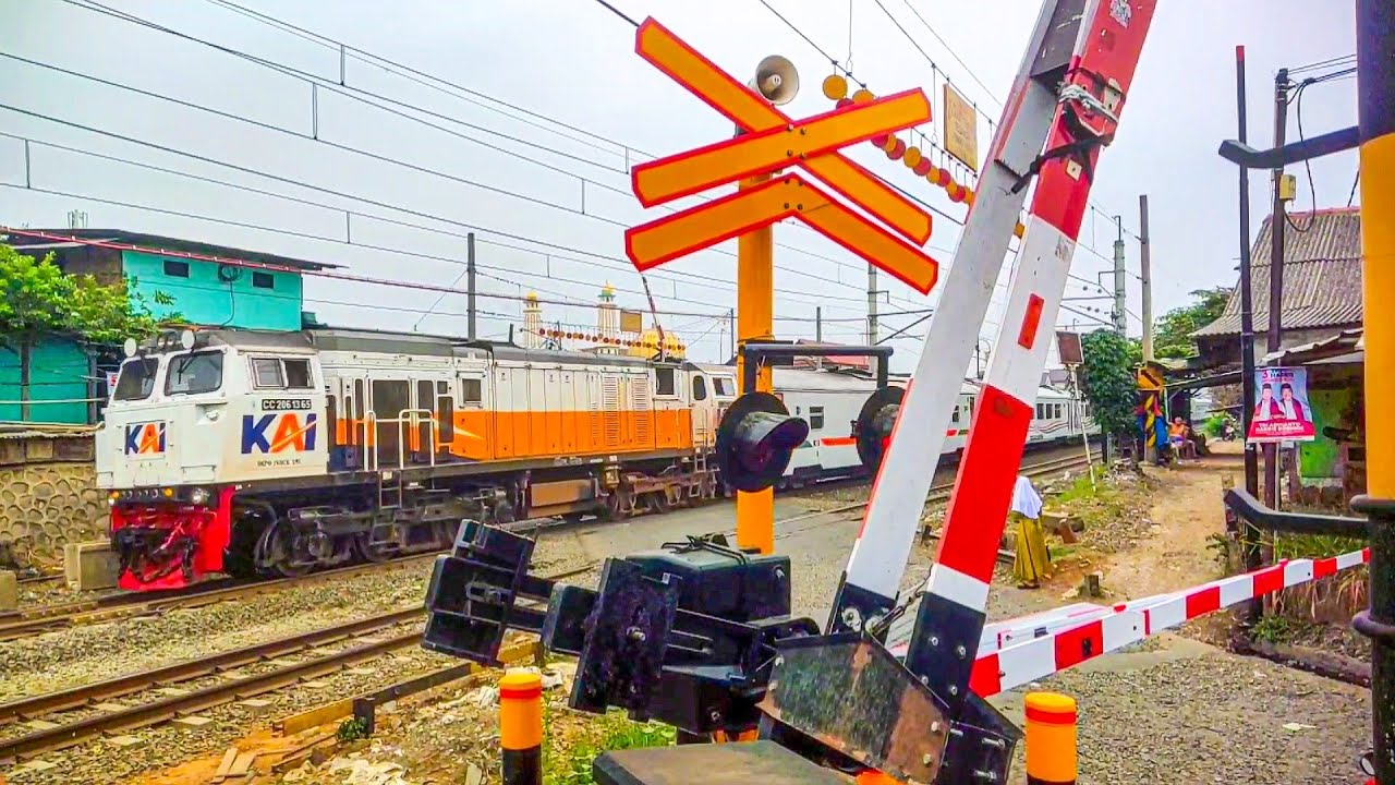 RAILROAD CROSSING INDONESIA !! AKHIRNYA JPL 85A Bekasi Timur Sudah Aktif | Palang Lama Masih Ada