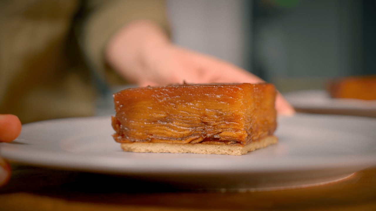 French Tarte Tatin Like You've Never Seen Before | Thin Apples, Buttery Sablé Crust, Caramel Magic