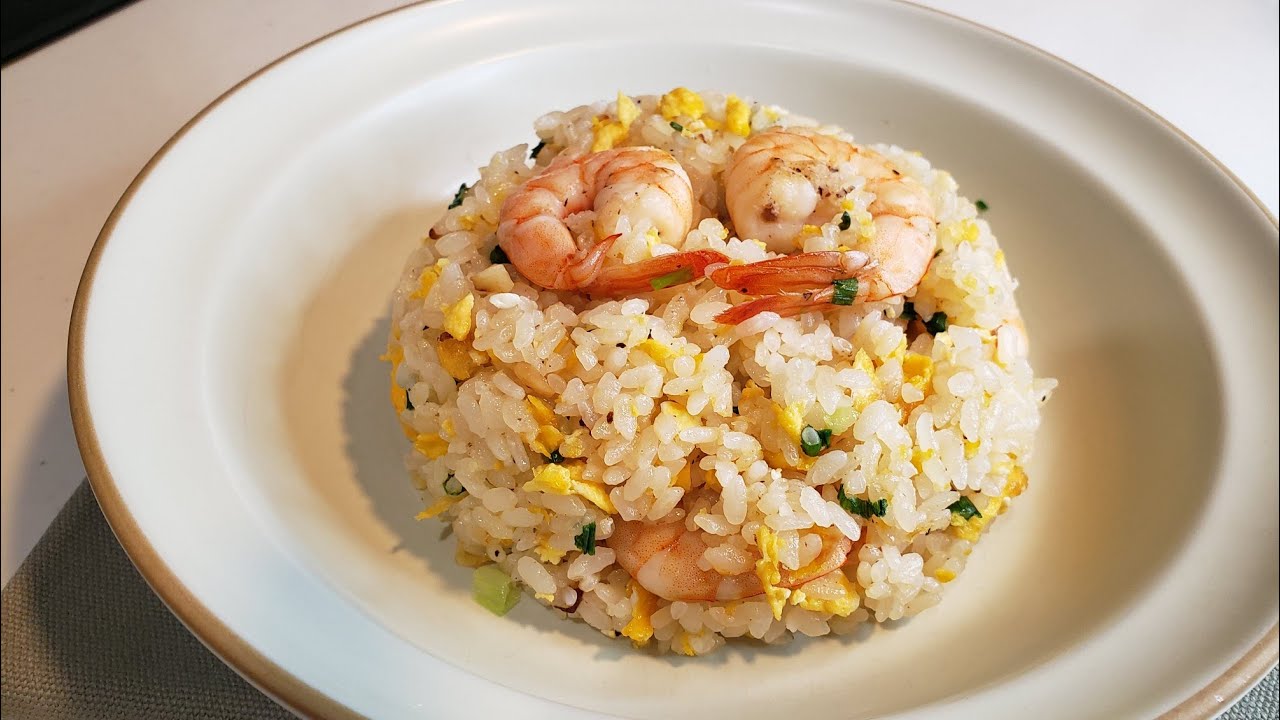 Cách làm Cơm rang (cơm chiên) tôm đơn giản và ngon miệng!