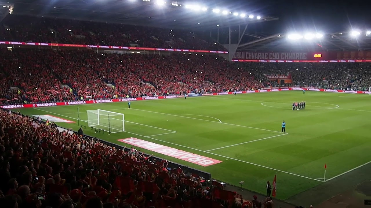 Amazing Welsh national anthem Vs Rep of Ireland