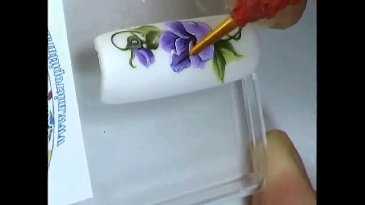 Tutorial Nail Art in Micropittura : Violetta con colori acrilici MOROCOLOR