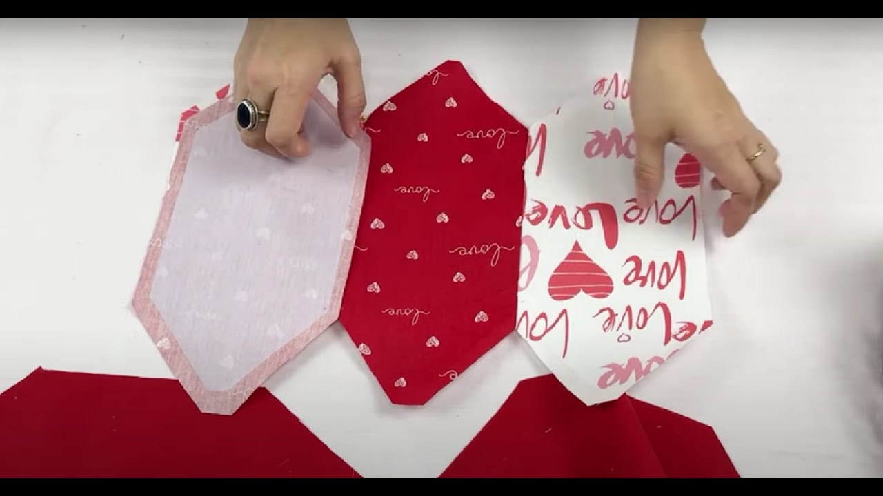 Я продаю их много в сезон. Заказам нет конца, они, кажется, всегда в тренде.