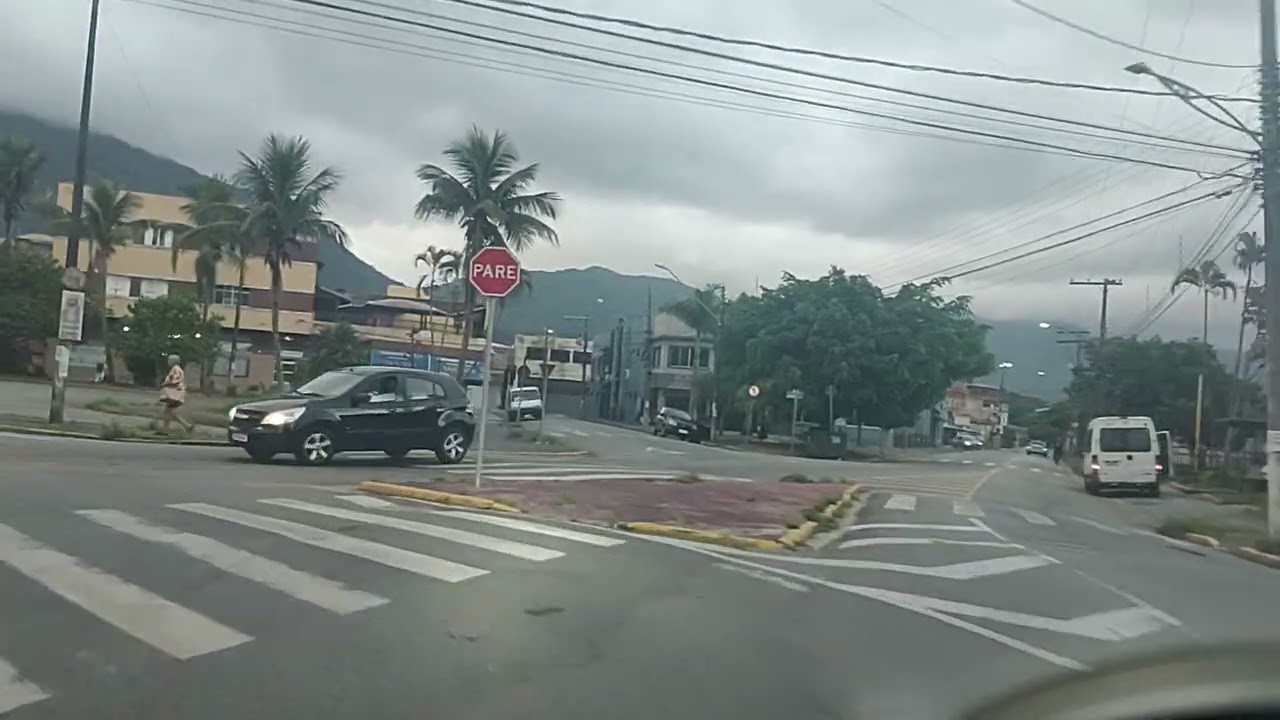 As ruas de Peruíbe SP Brasil, tempo pra chuva !