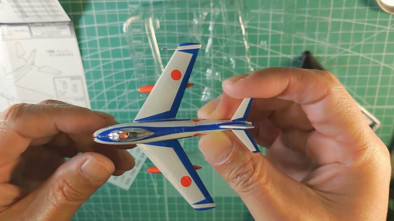 【食玩】あの日の、ブルーインパルス F86F 後期塗装 1964年～1981年 その１