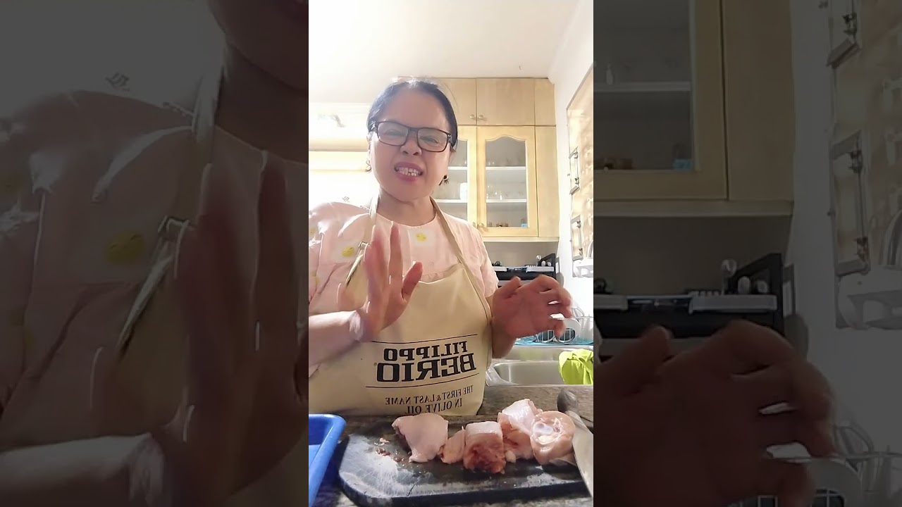 Nag luto Ako guys nang chicken afritada for dinner guys. 