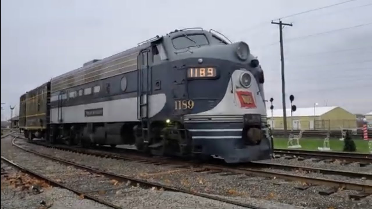 Wabash 1189 Builds The Polar Express!