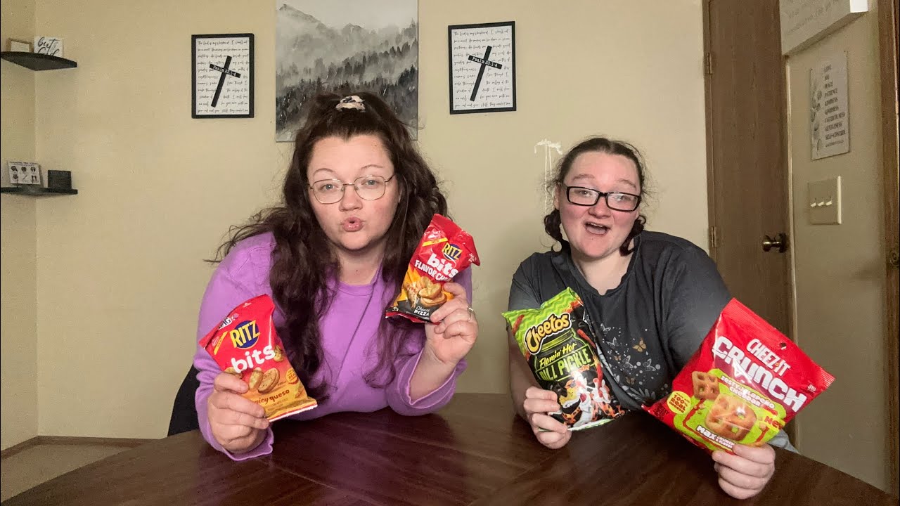 NEW 7-Eleven snacks!! GRAB or PASS!?
