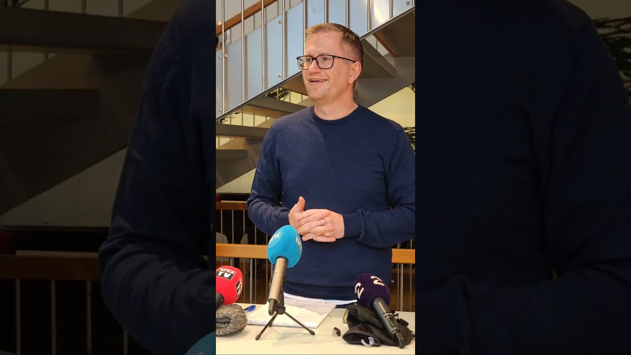 Pressekonferanse om snøkaos i Arendal