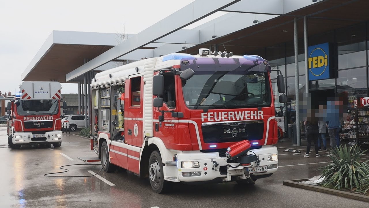 Brand in einer Geschäftsfiliale in Wels-Schafwiesen - Sprinkleranlage verhindert Großbrand