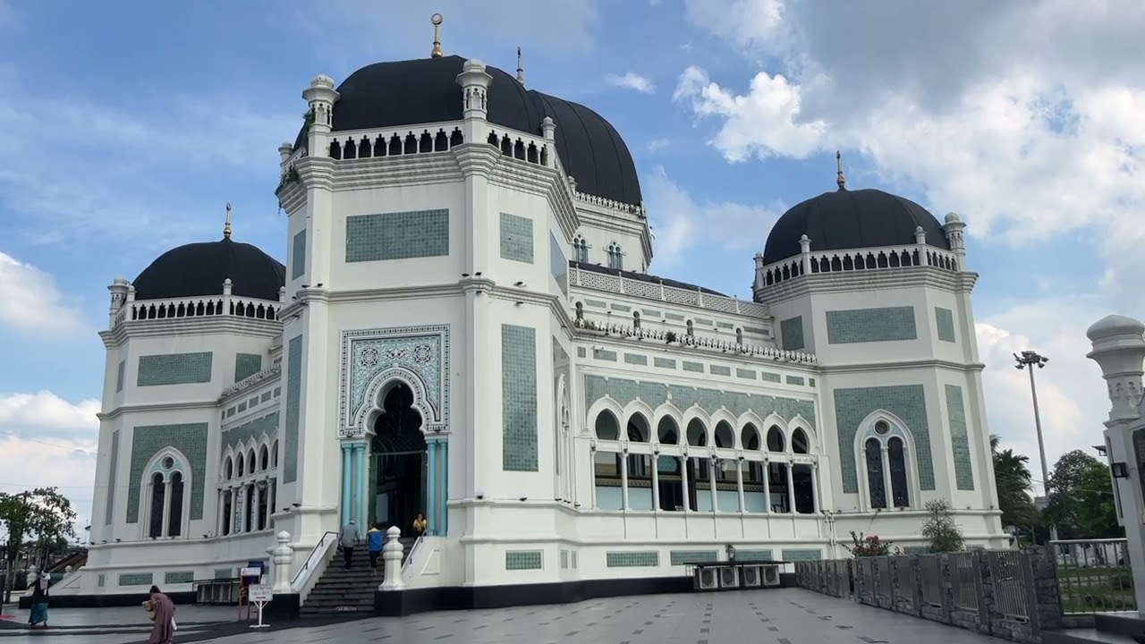 Masjid Raya Al-Mashun Azan In Medan, Indonesia