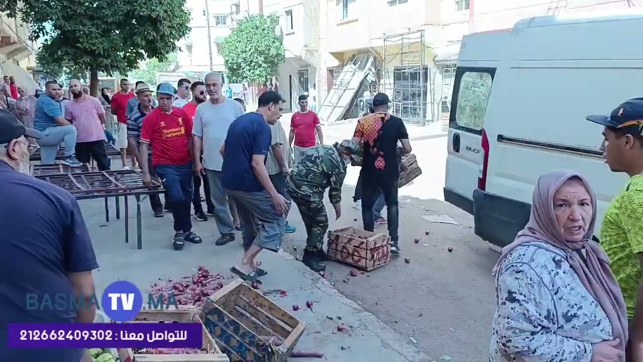 مكناس/قاضية قصاحت ونيفوا ديال ترياب طلع والقايدة لبنى خرحت بجوج طركسات فسويقة برج مولاي(بصمة تفي)