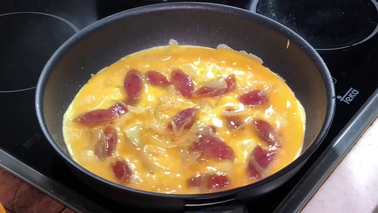 How to flip a fried eggs or omelette? 如何煎出完美煎蛋？