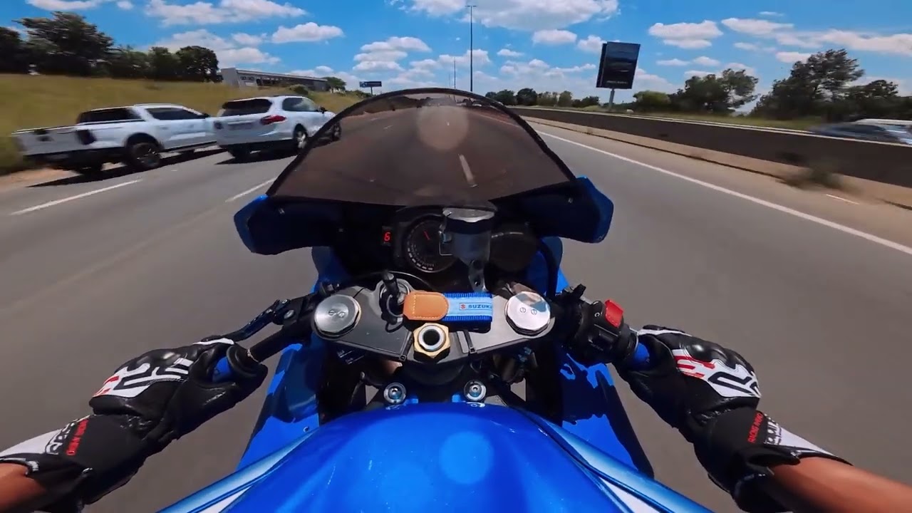 Sandton to Mall of Africa ride in 10min