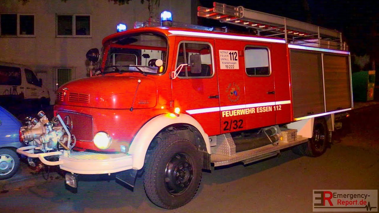 [ZIMMERBRAND IM DACHGESCHOSS] - 3 Personen verletzt ~ Feuerwehr Essen im Einsatz -