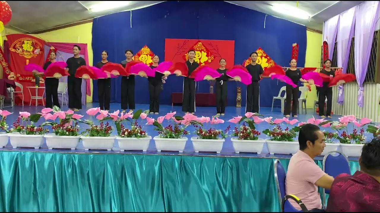 Persembahan Tarian Kipas yang memukau |Kumpulan ASTALA