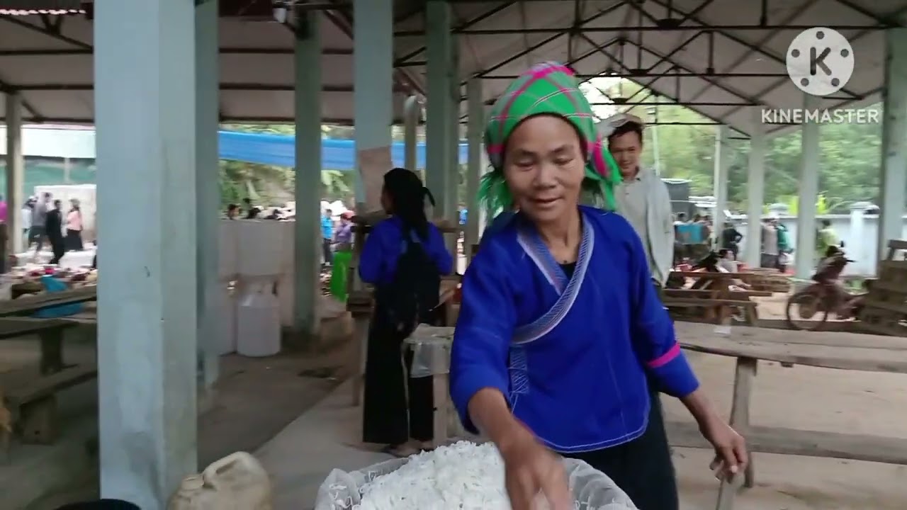 Phiên chợ Xã Bản Díu.