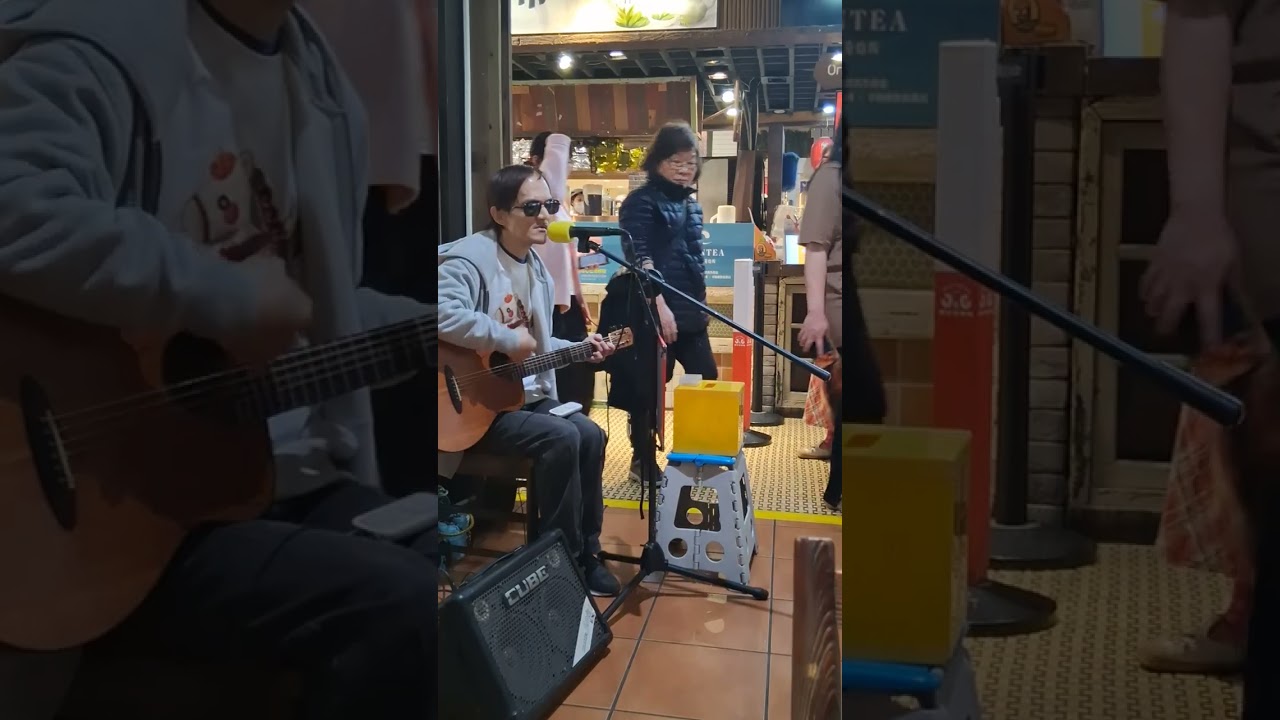 陳漢傑 老鼠愛大米 大遠百12樓吉他彈唱
