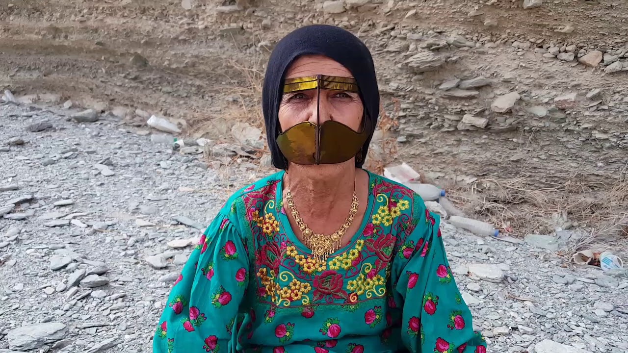 لقاء مع الوالده مريم الصريدي وحديثها عن حياة زمان أول
