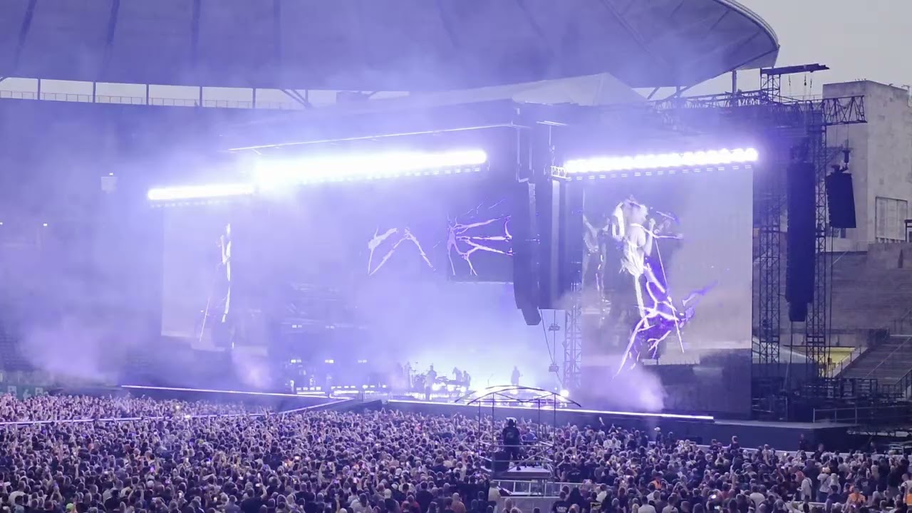 Linkin Park - Lost Live Berlin Olympiastadion 4K