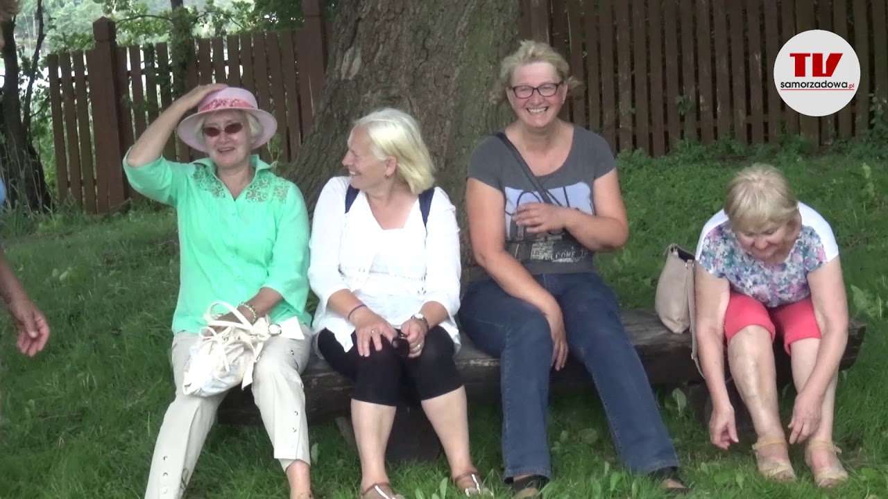 SENIORZY POZNAJA GMINĘ STAWIGUDA