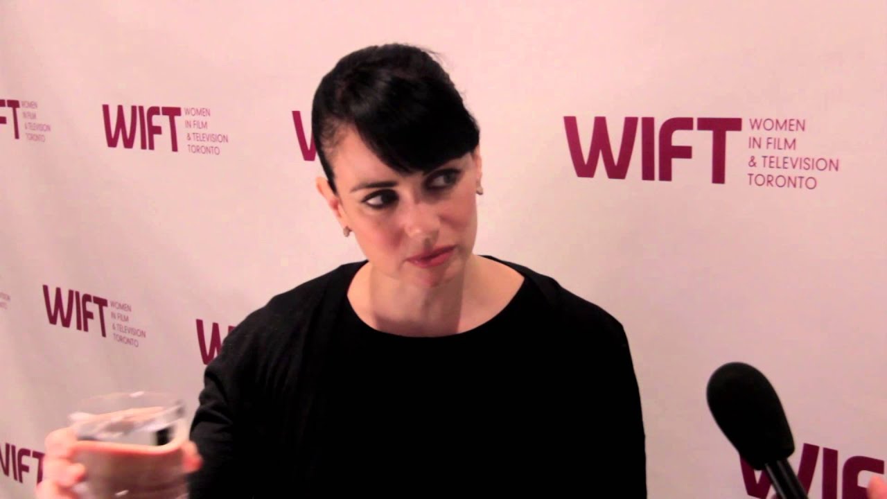 Mia Kirshner - HerShe Magazine