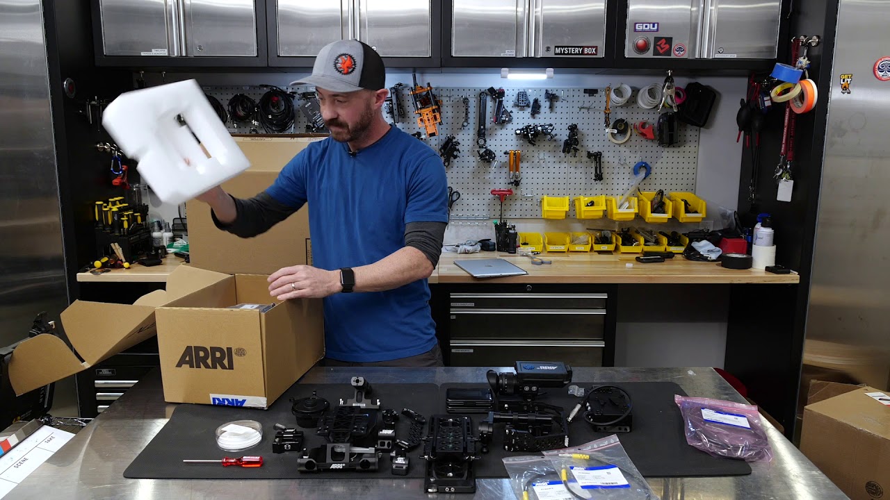 Arri Alexa Mini LF UNBOXING!!