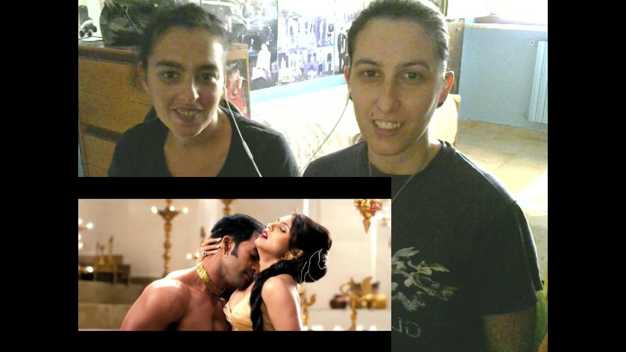 Aga Bai Aiyyaa (Italian Video Reaction)