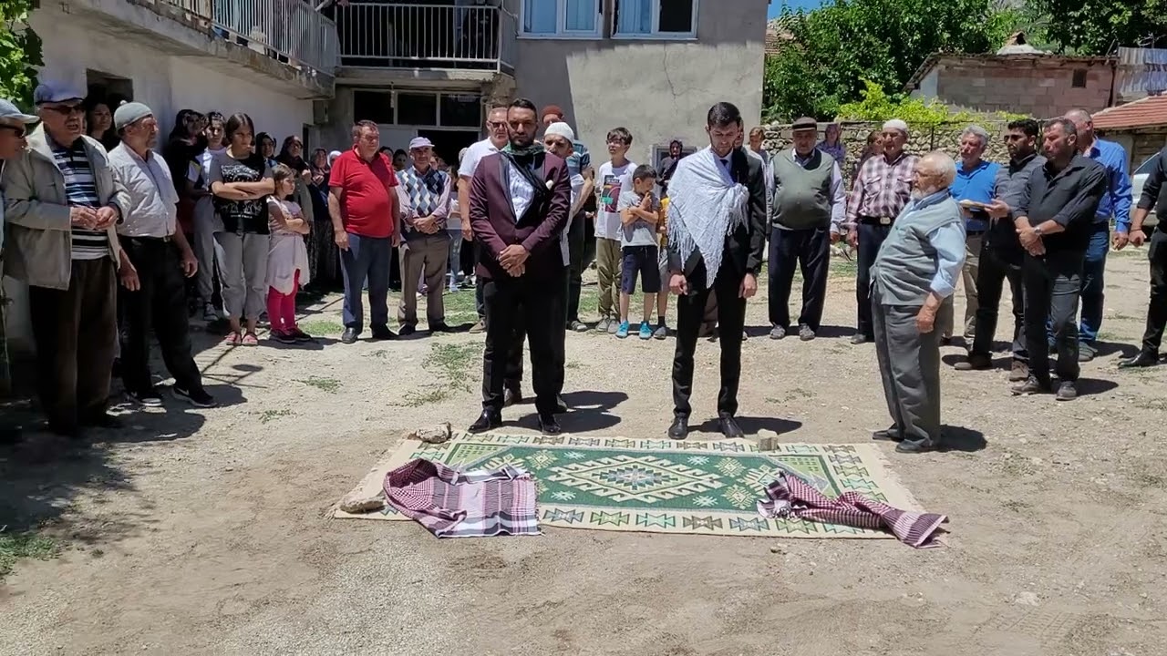 AYDOĞMUŞ KÖYÜ / Damat Giydirme Geleneği
