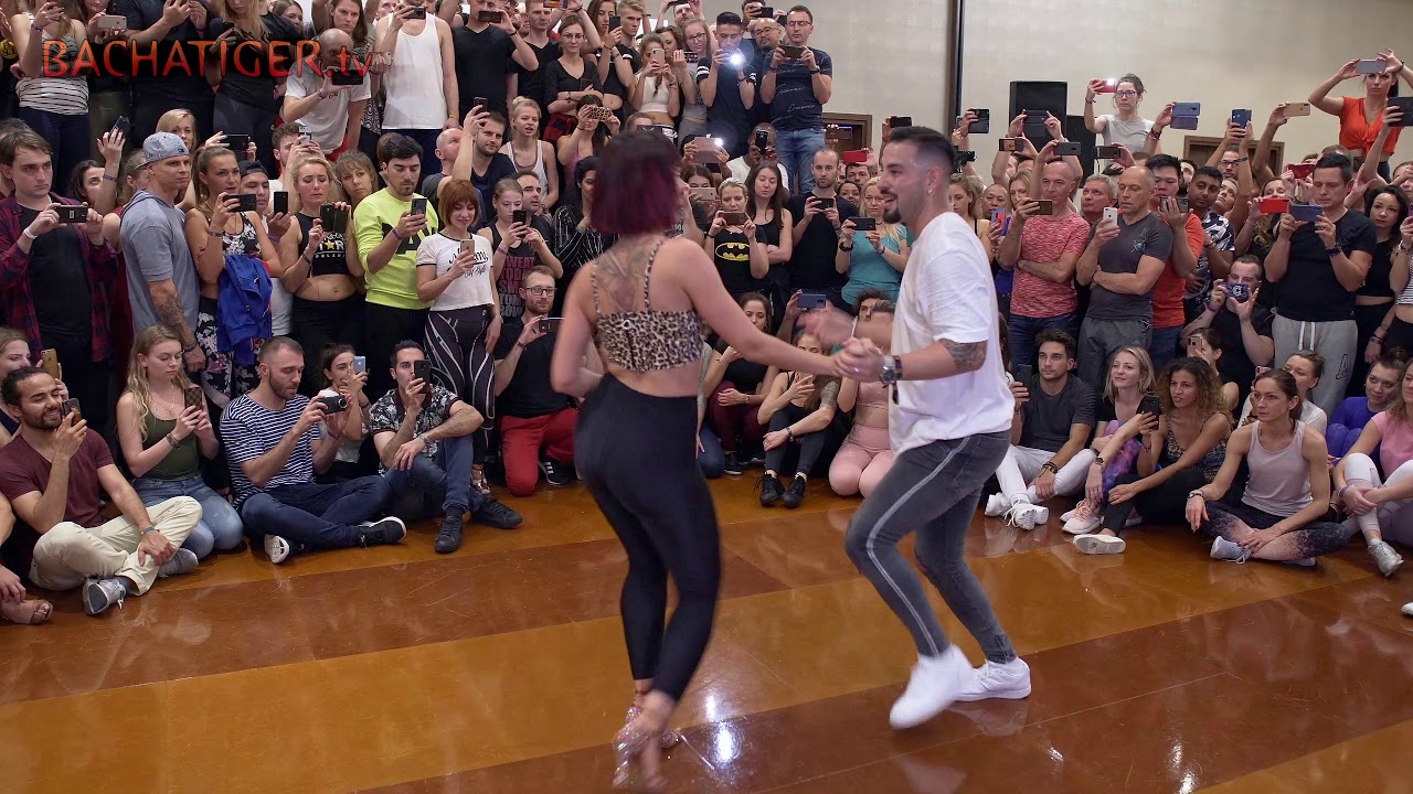 Daniel Sanchez & Desiree - The Chainsmokers - Don't Let Me Down -Bachata Sensual
