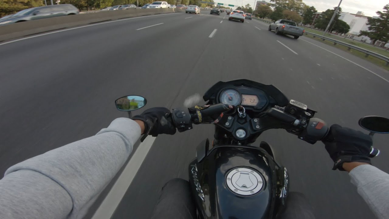 5. POV || Yendo al mejor lugar del mundo 🍔 || Bajaj Rouser NS125 + Paolucci || 4K