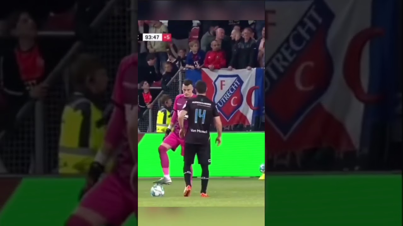 Pure madness: players refuse to finish the match!