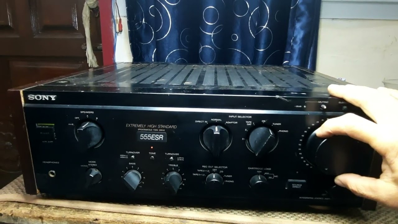 SONY  555ESR