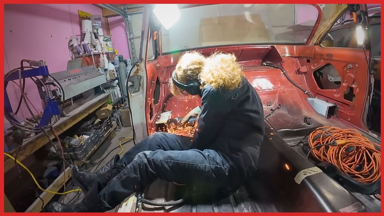 We Stand Seat Stands┃ Эпизод 111