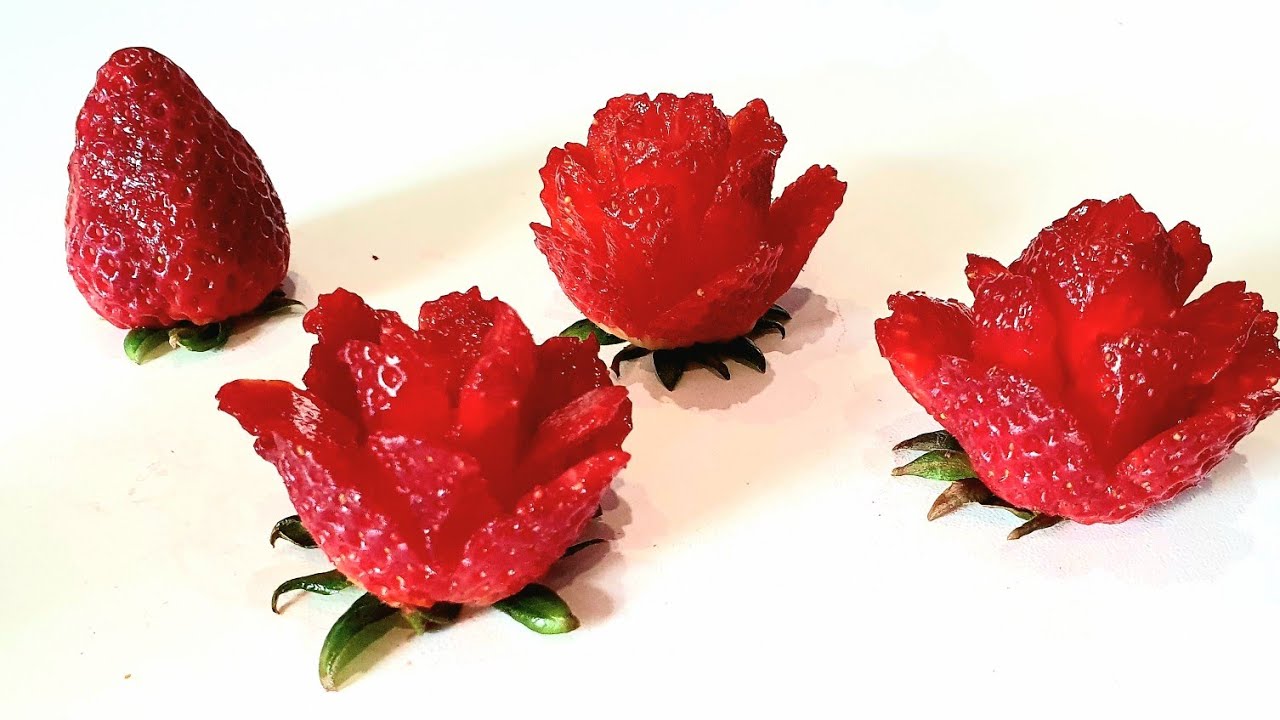 Jolie Rose avec une Fraise pour décorer vos desserts🍓Strawberry Rose😍