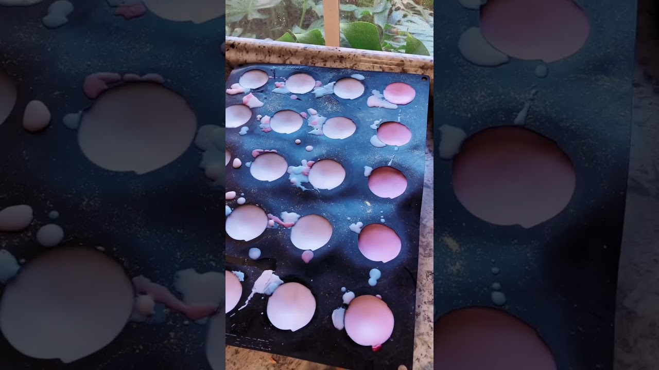 Wax melt roses 🌹 #waxmelts #roses #reveal #unmolding #artshorts #shorts