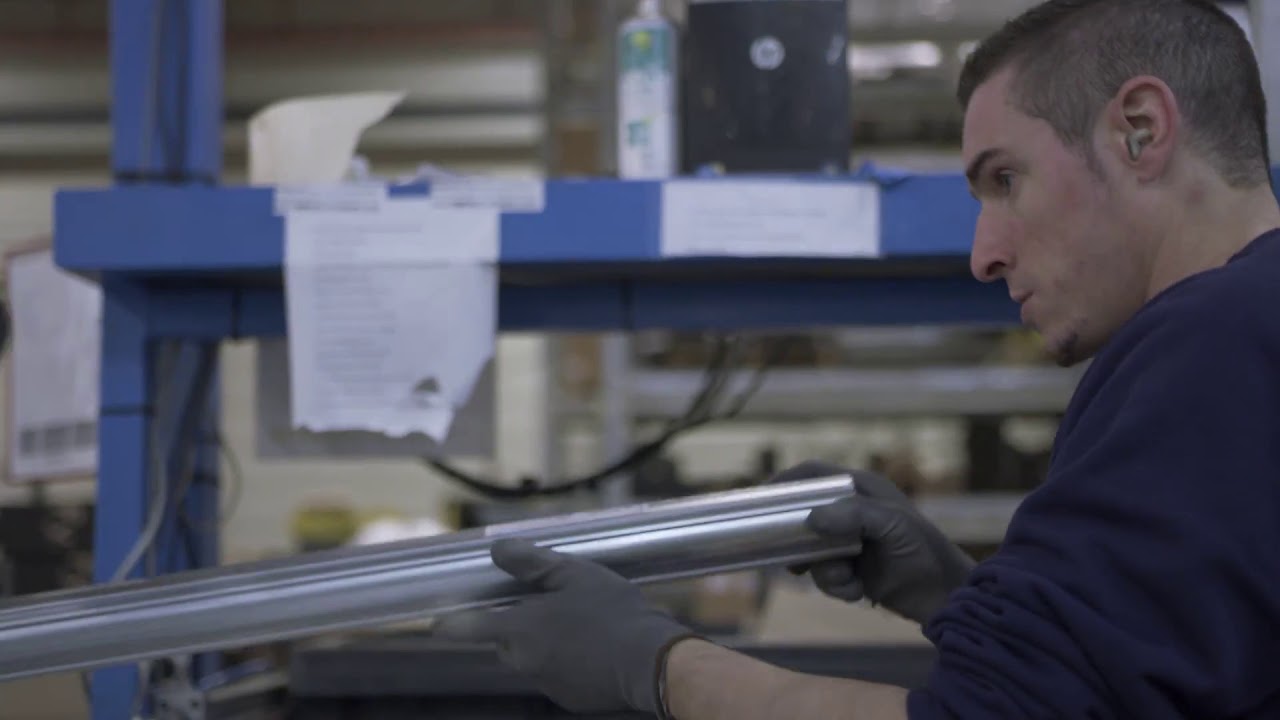 Découvrez Profalux : expert volets roulants,  brise-soleil orientable, portes de garage